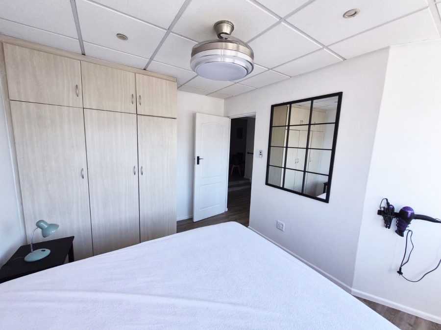 1 Bedroom Property for Sale in Hoog En Droog Western Cape